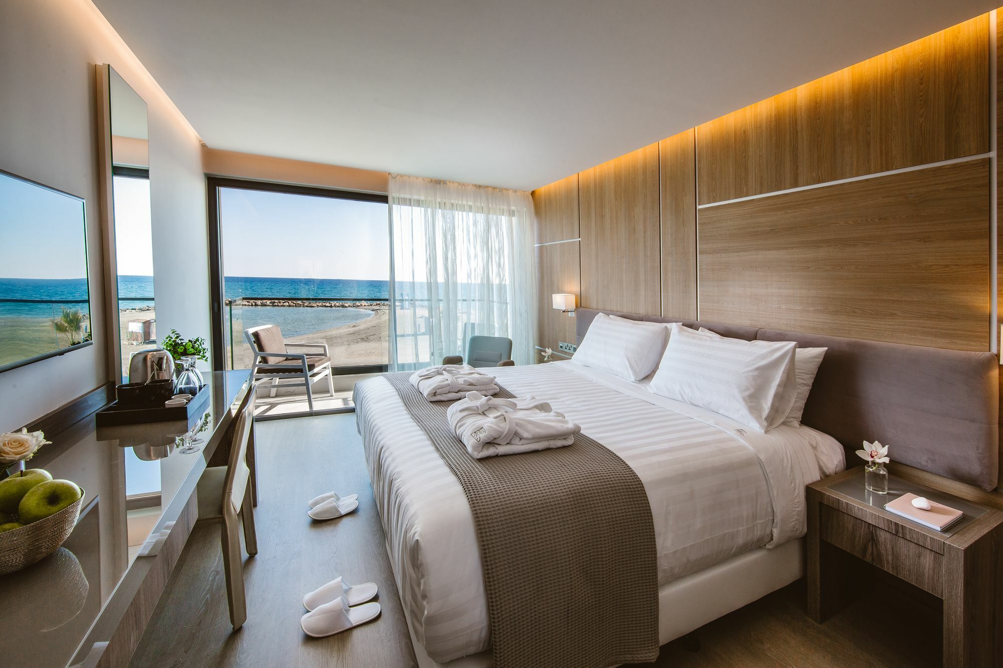 Lebay Beach Hotel Larnaca Exteriör bild